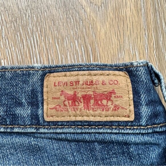Levi's 505 Straight Leg - Size 4M or US 27 - Picture 7 of 16